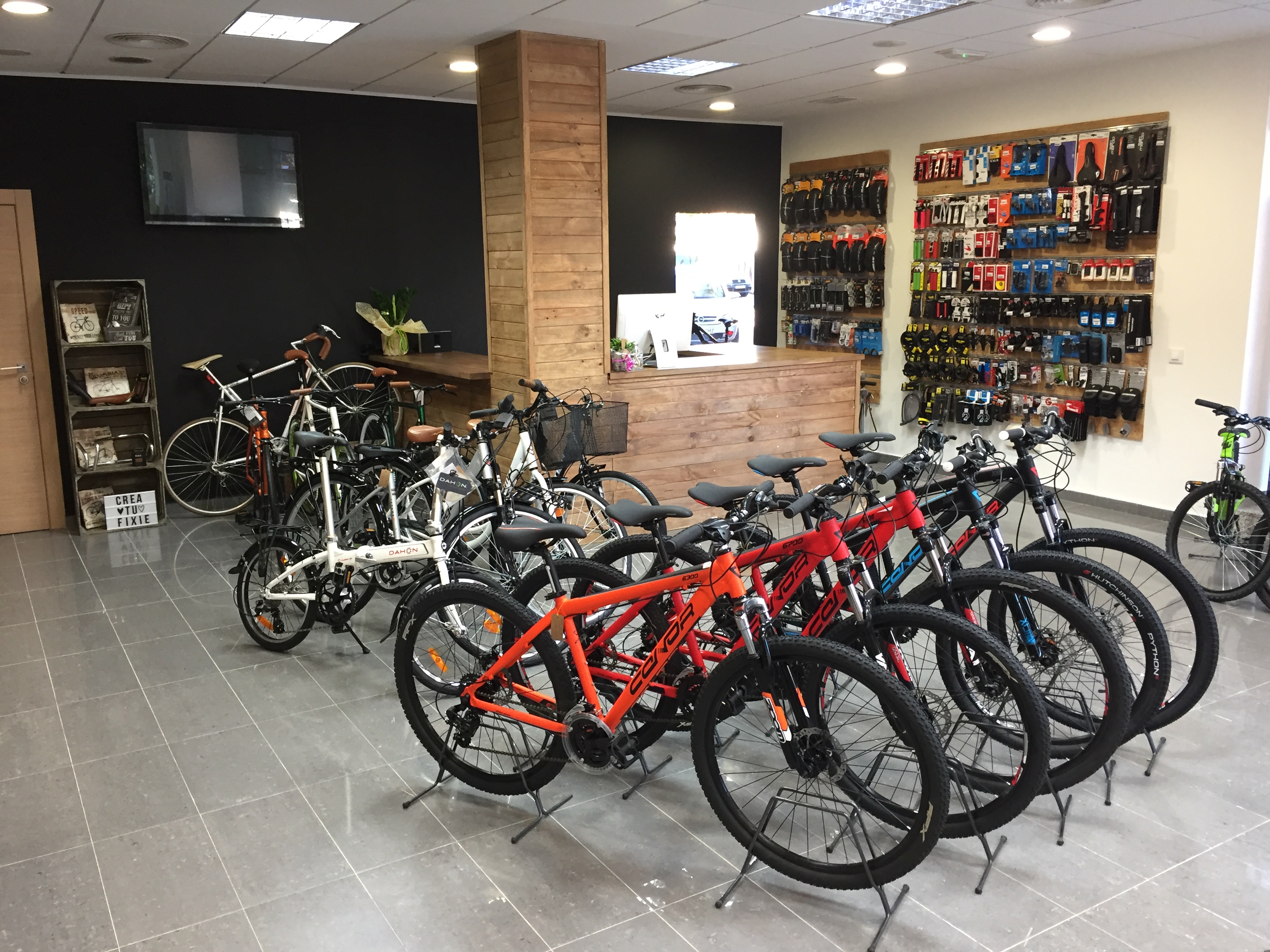 Desfiladero chupar De trato fácil Tot Bikers - Tienda de bicicletas en Valencia - Taller de bicicletas